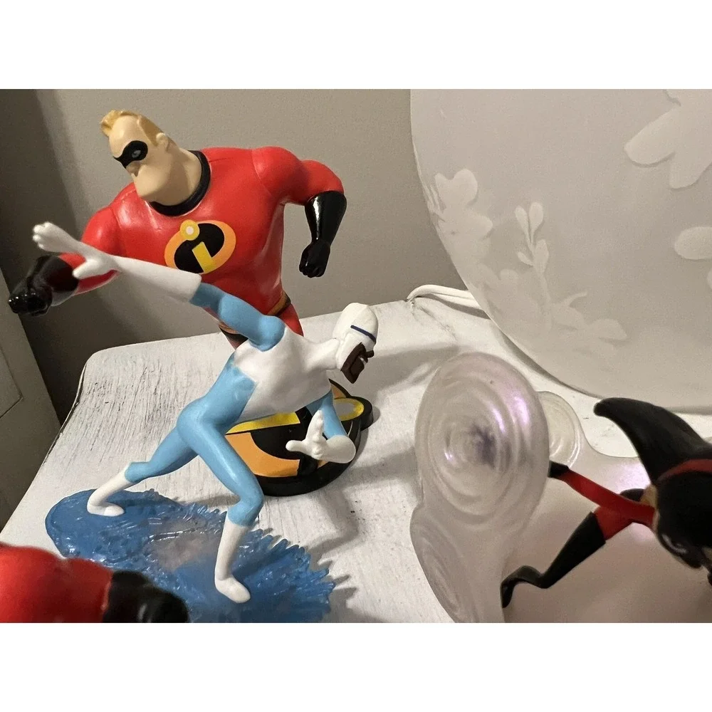 Disney The Incredibles PVC Lot Cake Toppers Figuree